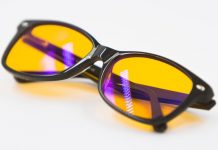 From Alzheimer’s to Bipolar to Insomnia: How blue light-blocking glasses help