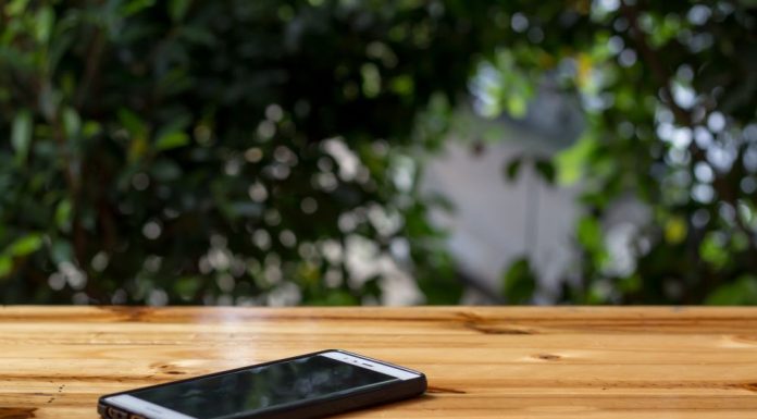 Toxins Your Smartphones are Shedding