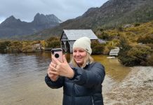 Nature Selfies Put You in Perspective